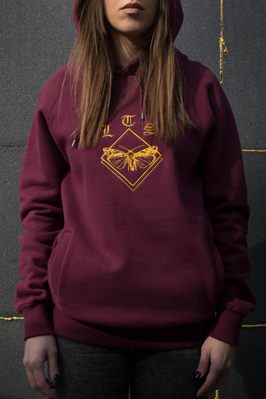 lonis_tattoo_hoodie_red4